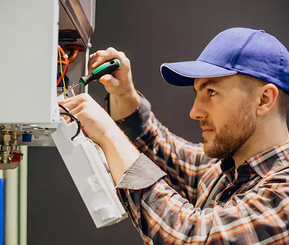 Expert Plumber for Tankless Water Heater Maintenance in Sterling Heights, MI: Schedule Professional Maintenance Services with Us